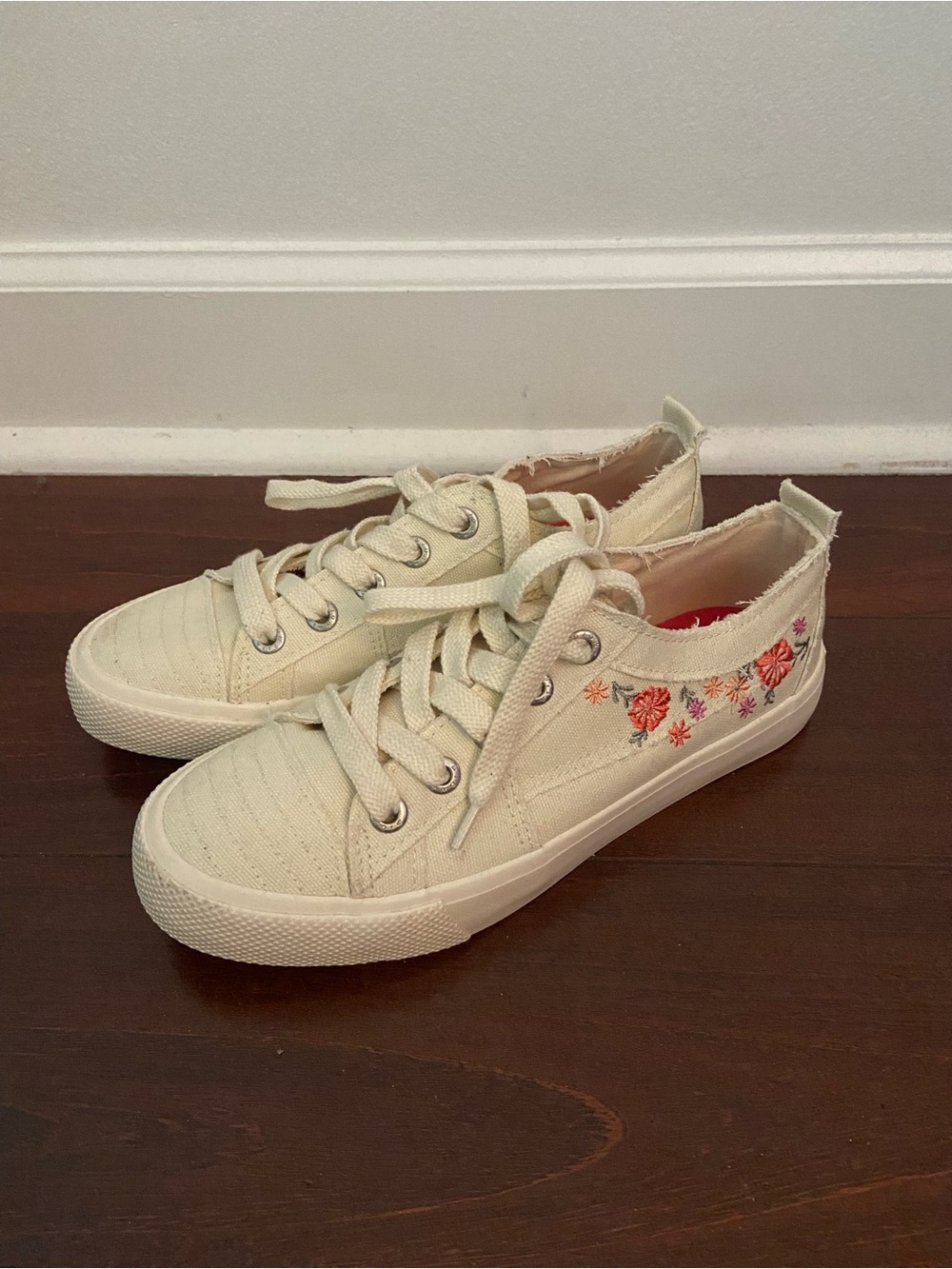 NEW Casual Embroidered Cream Canvas Sneakers - Women's